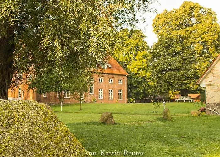 Gutshof Dubnitz - 1 