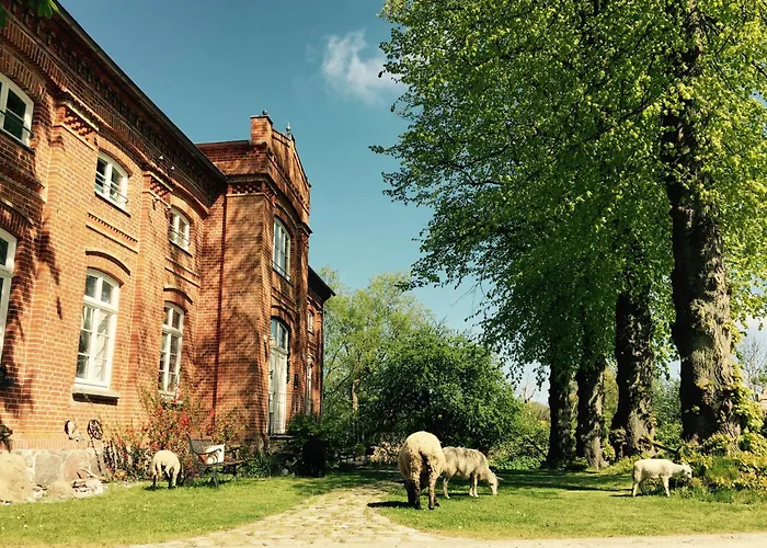 Gutshof Dubnitz - 1 